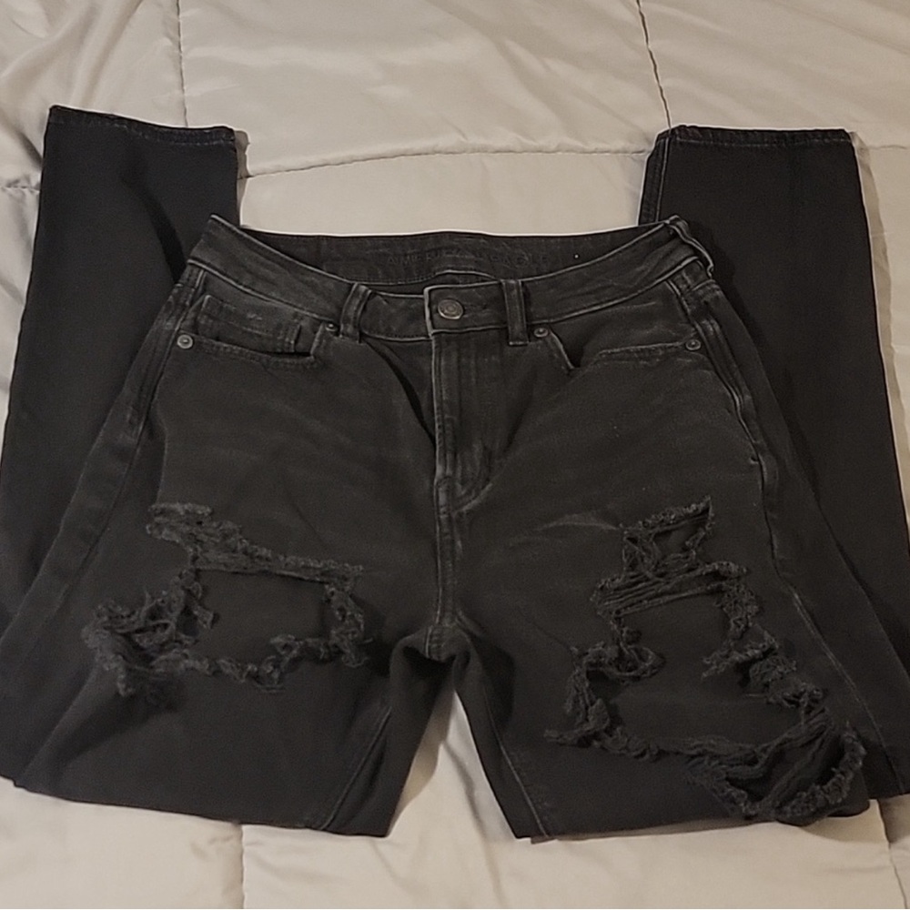 Distressed AE mom jeans